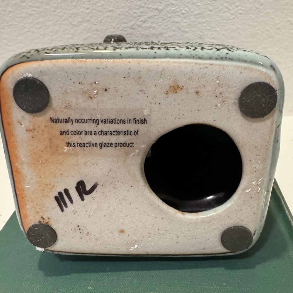 Vintage Style Cermaic Glazed Dog Figurine - Picture 9 of 12